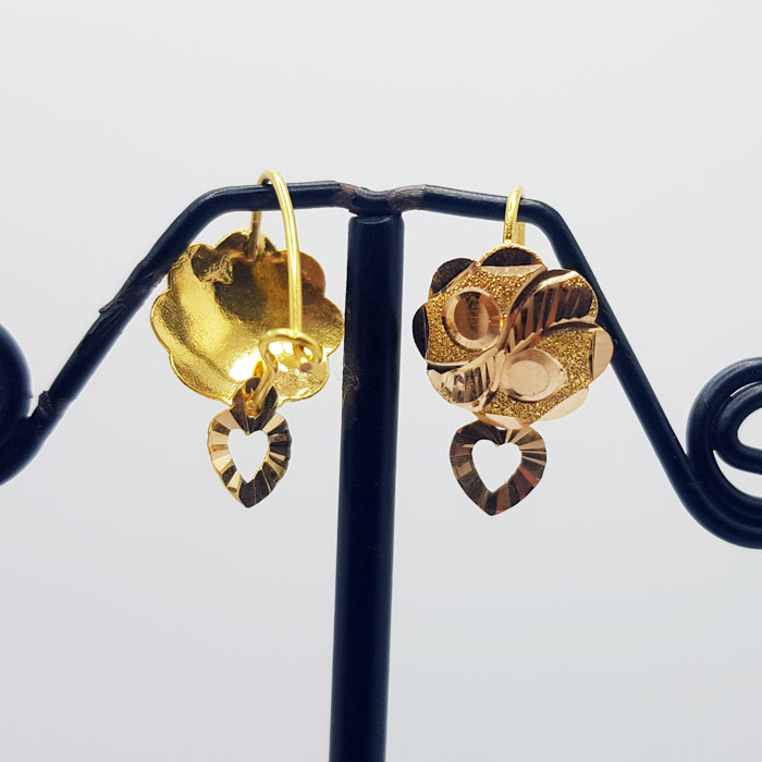 Latest Short Gold Earrings For Ladies