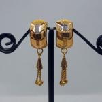 Ladies Die Made Earring in Gold